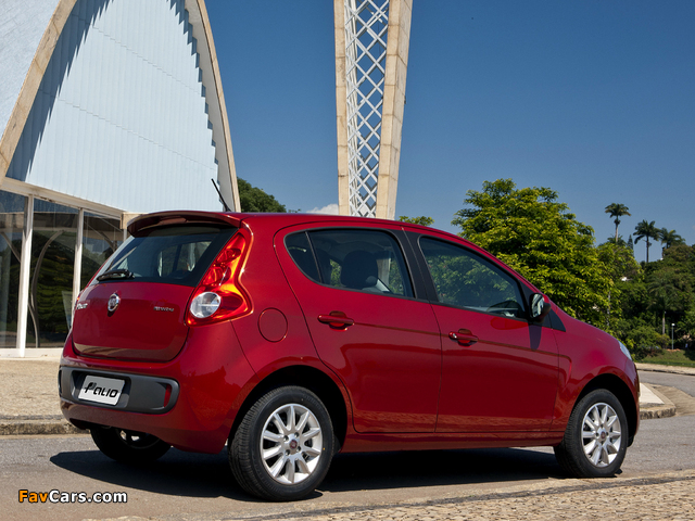Fiat Palio Attractive (326) 2011 wallpapers (640 x 480)