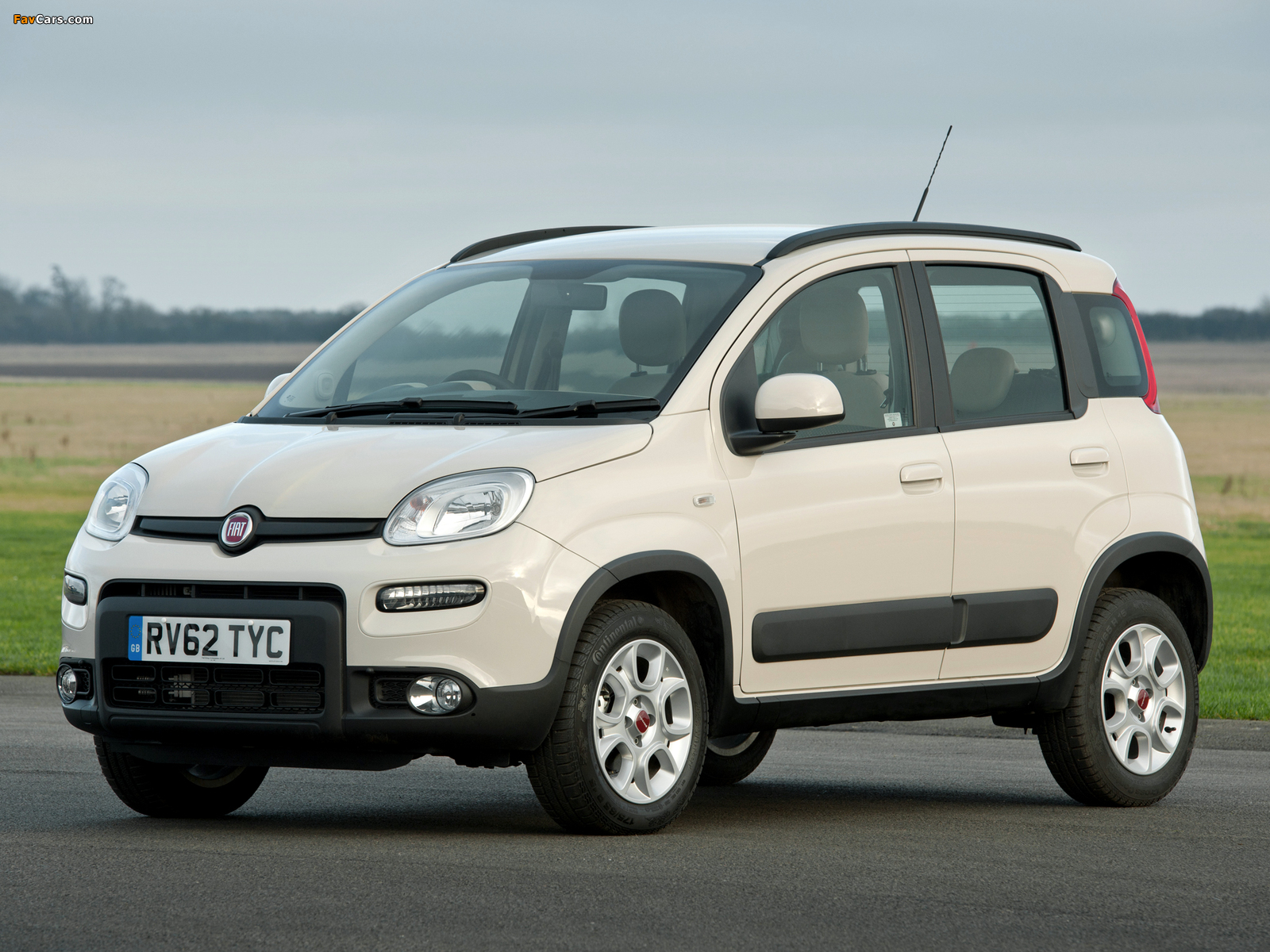 Fiat Panda Trekking UK-spec (319) 2013 wallpapers (1600 x 1200)