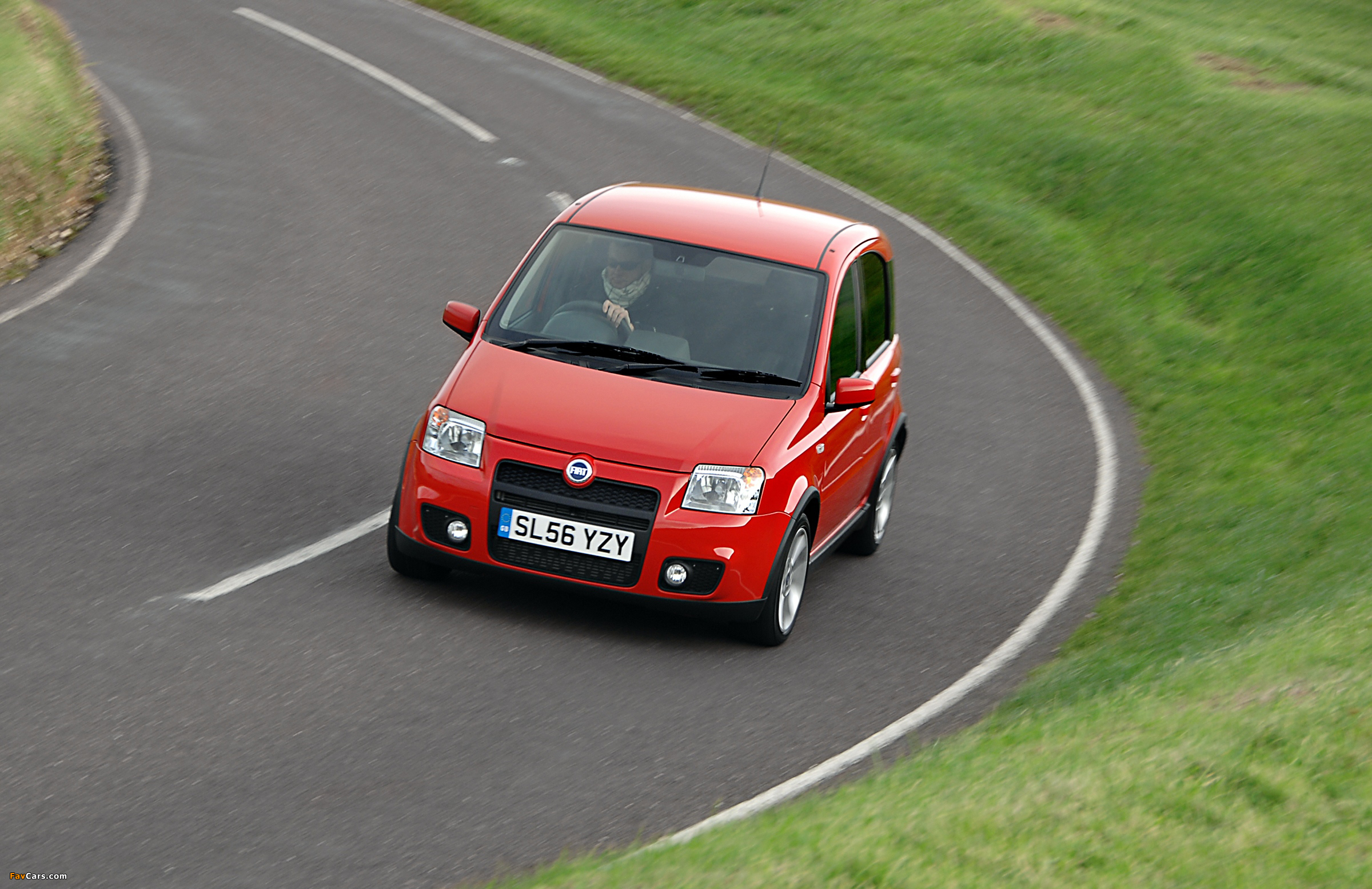 Images of Fiat Panda 100HP UK-spec (169) 2006–10 (2400 x 1556)