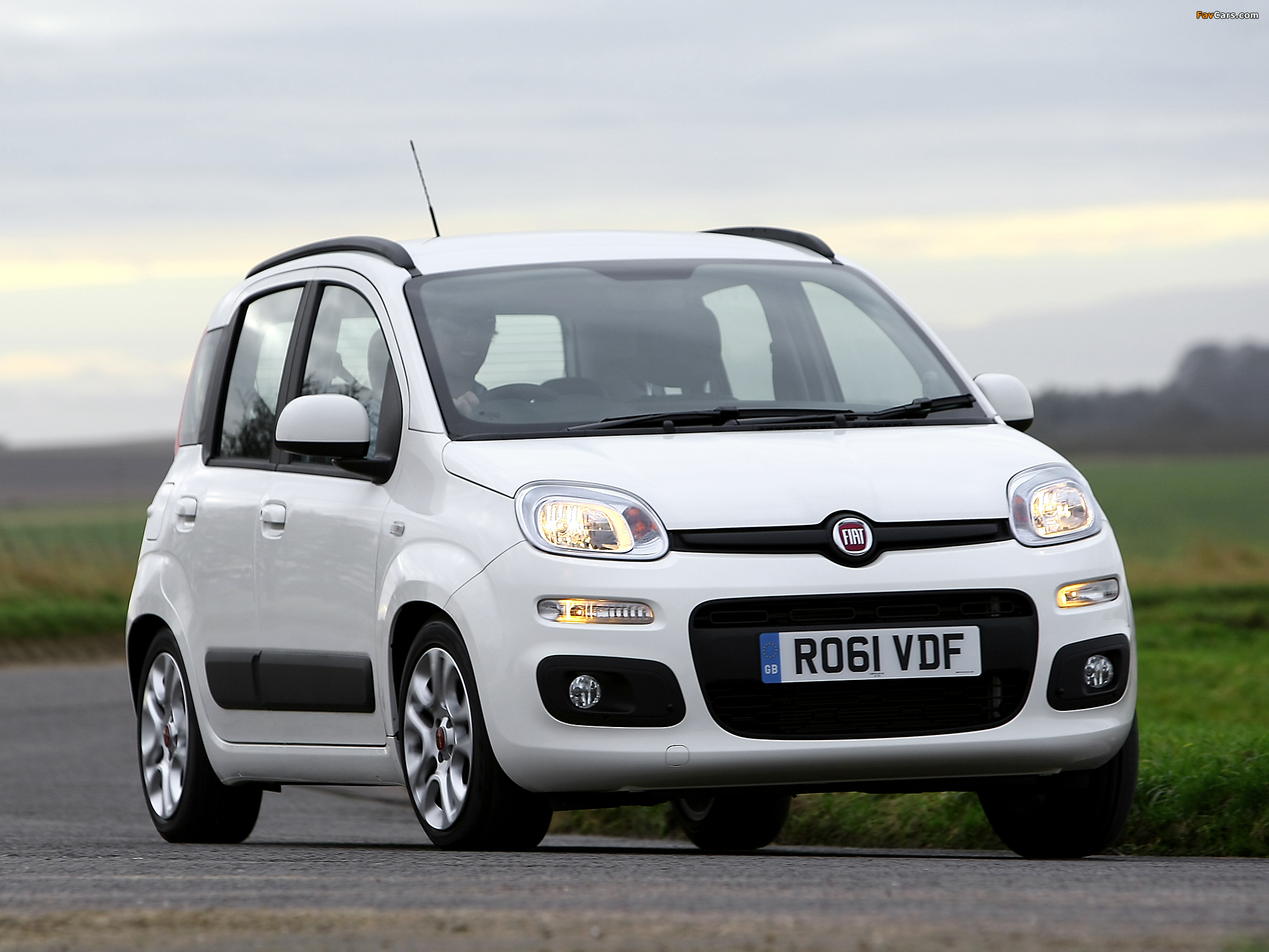 Images of Fiat Panda UK-spec (319) 2012 (2048 x 1536)