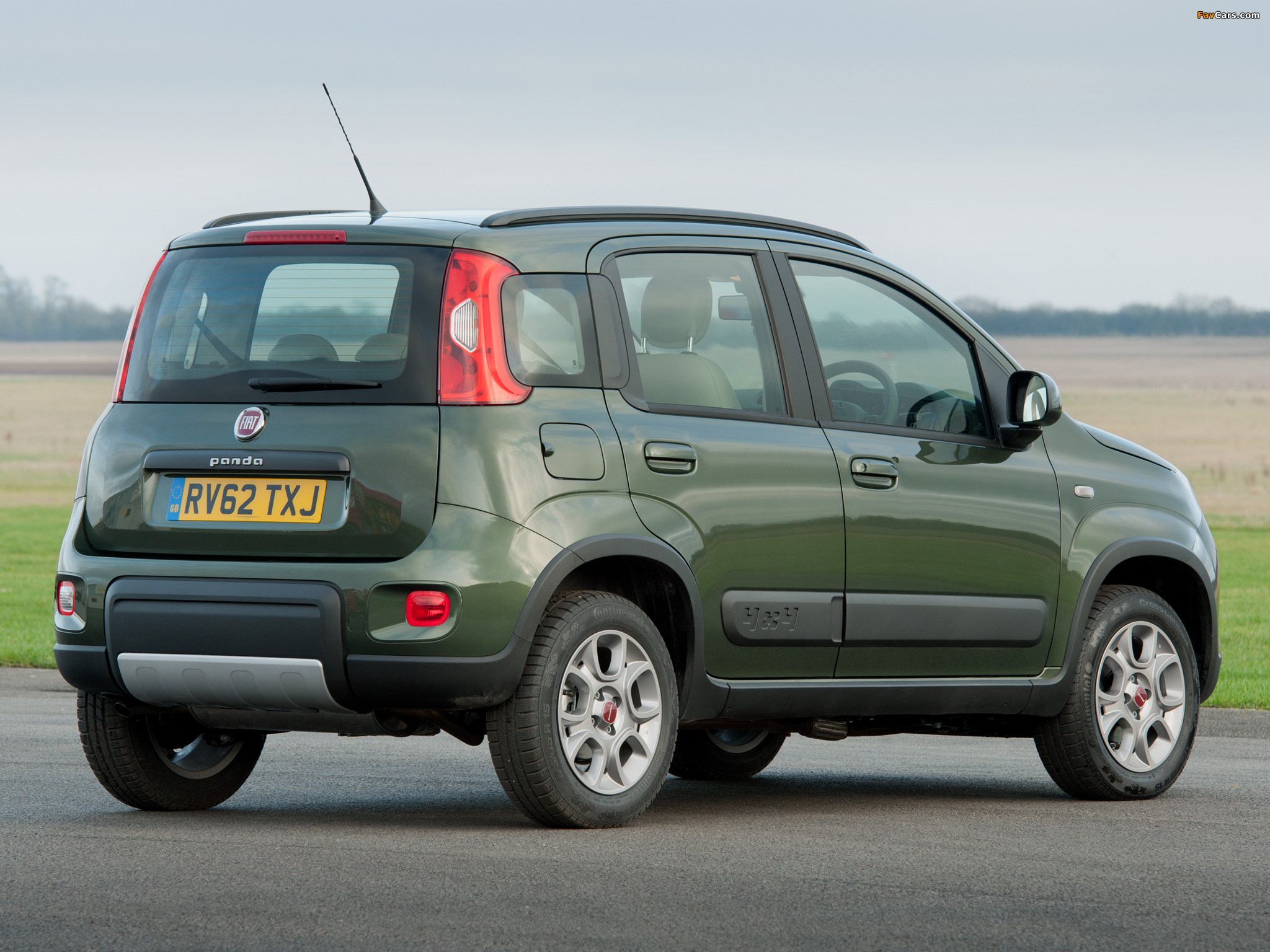 Images of Fiat Panda 4x4 UK-spec (319) 2013 (2048 x 1536)
