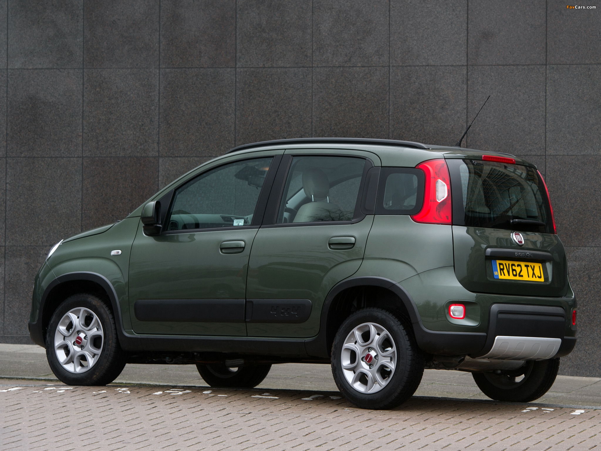 Images of Fiat Panda 4x4 UK-spec (319) 2013 (2048 x 1536)