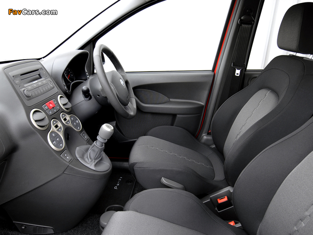 Photos of Fiat Panda 100 HP UK-spec (169) 2006–10 (640 x 480)