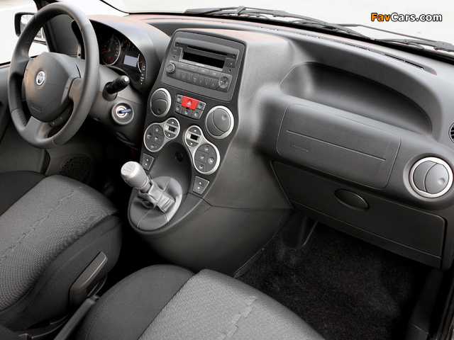 Photos of Fiat Panda 100 HP (169) 2006–10 (640 x 480)