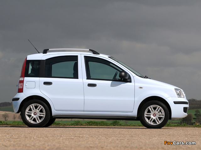Pictures of Fiat Panda UK-spec (169) 2009–12 (640 x 480)