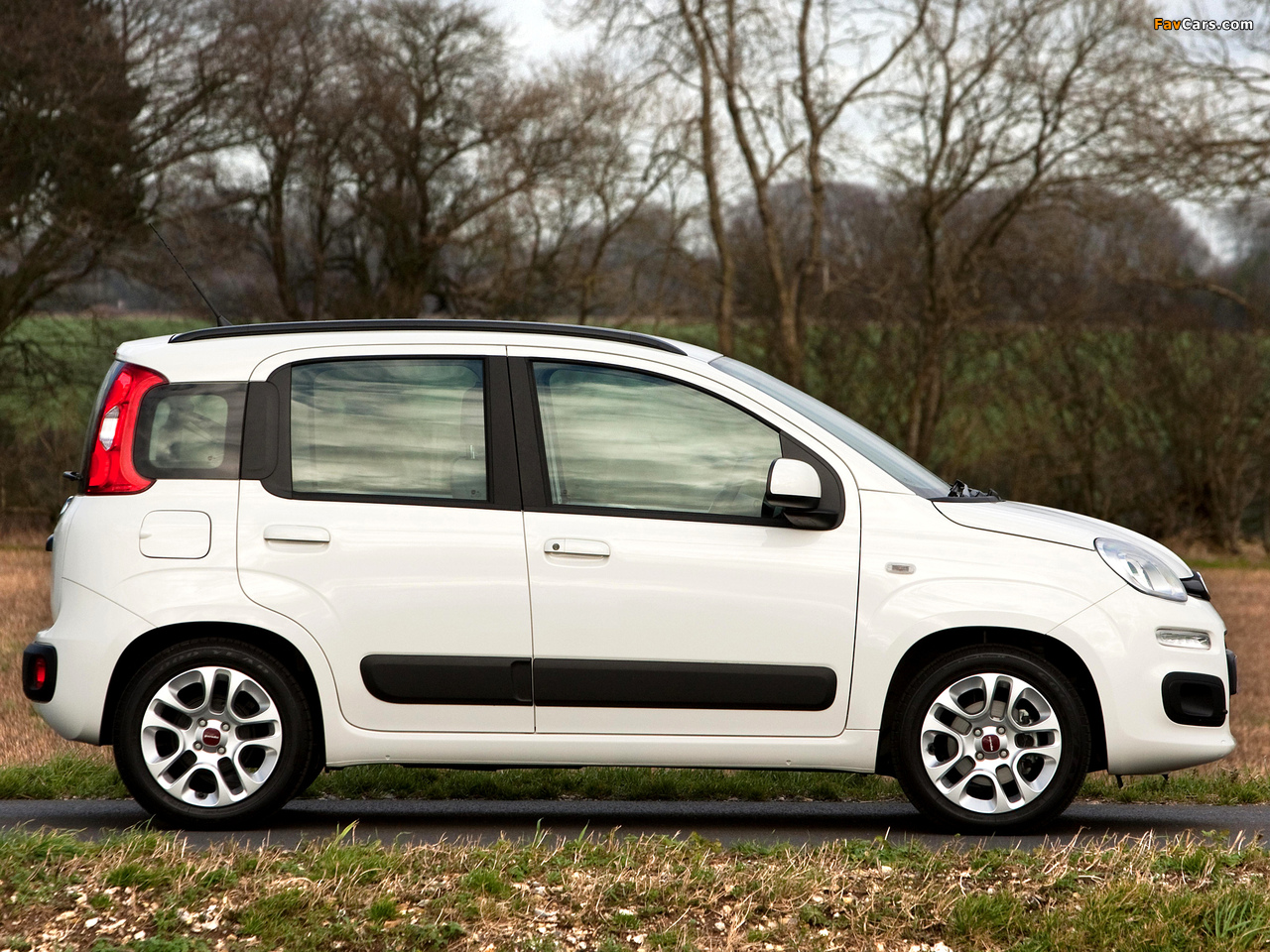 Pictures of Fiat Panda UK-spec (319) 2012 (1280 x 960)