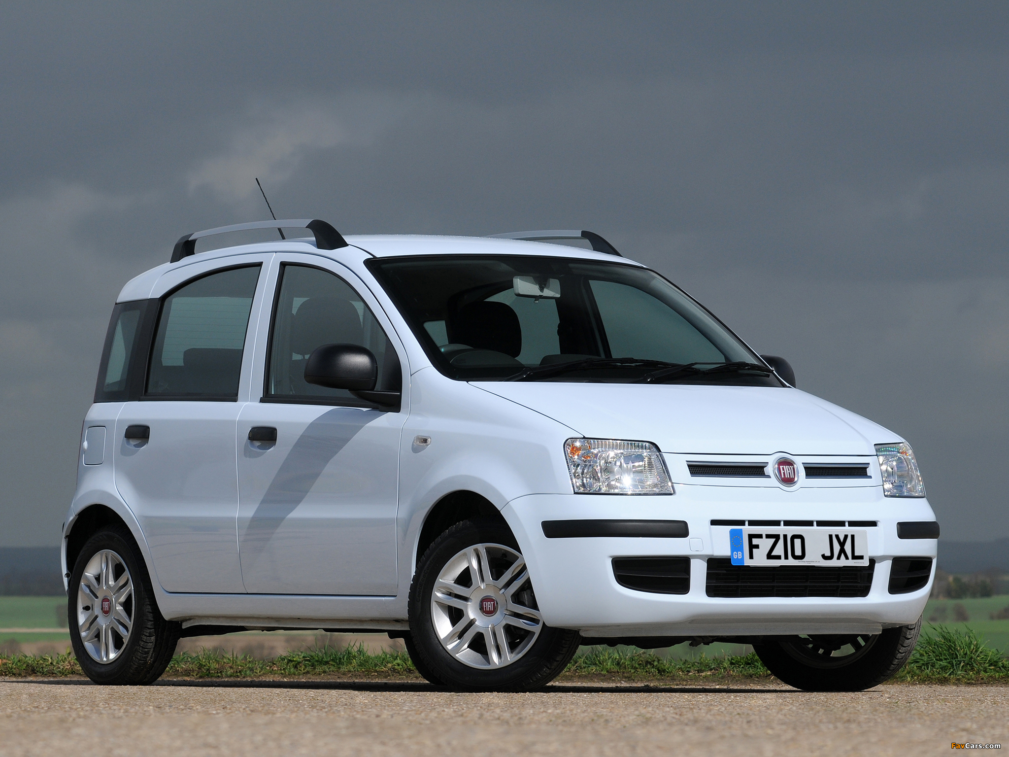 Fiat Panda UK-spec (169) 2009–12 wallpapers (2048 x 1536)