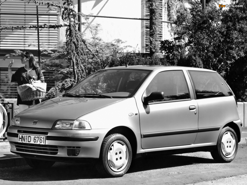 Fiat Punto 3-door (176) 1993–99 images (1024 x 768)