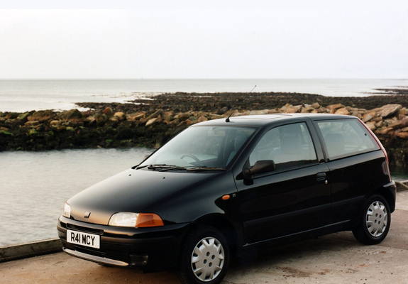 Fiat Punto 3-door UK-spec (176) 1993–99 photos