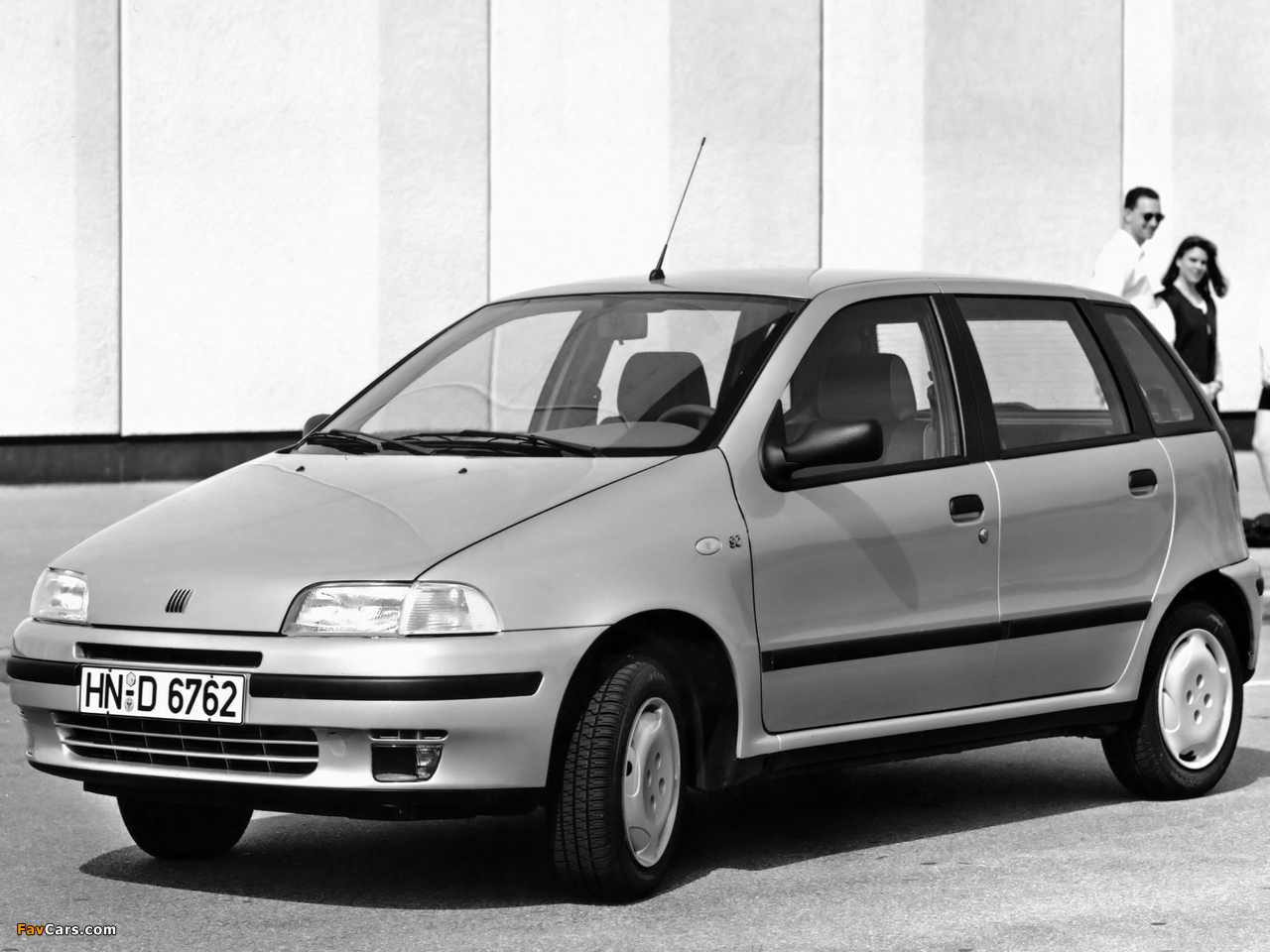 Fiat Punto 5-door (176) 1993–99 photos (1280 x 960)