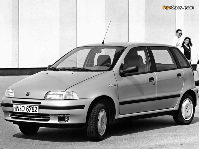 Fiat Punto 5-door (176) 1993–99 photos (640 x 480)