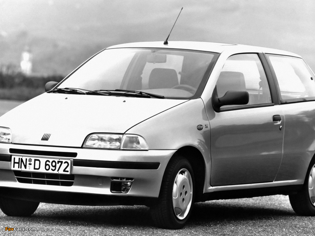 Fiat Punto 3-door (176) 1993–1999 photos (1024 x 768)