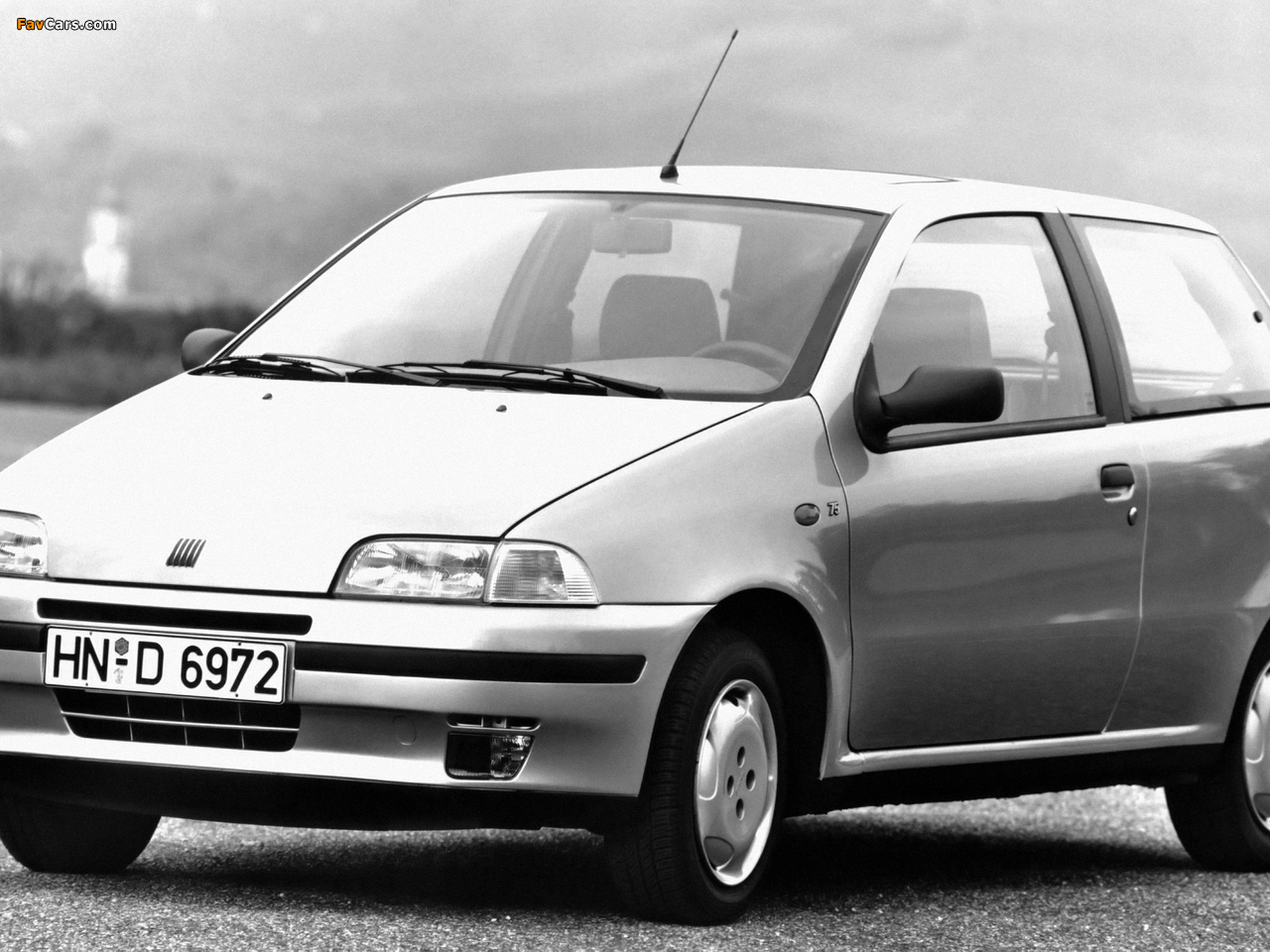 Fiat Punto 3-door (176) 1993–1999 photos (1280 x 960)