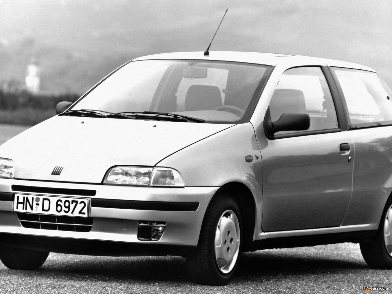 Fiat Punto 3-door (176) 1993–1999 photos (1600 x 1200)