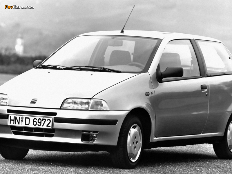 Fiat Punto 3-door (176) 1993–1999 photos (800 x 600)