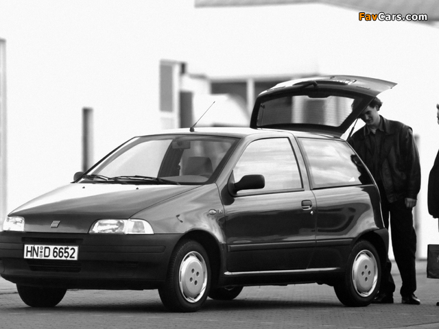 Fiat Punto 3-door (176) 1993–1999 pictures (640 x 480)