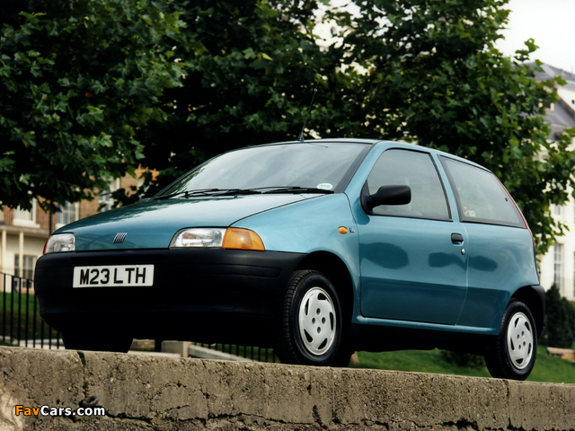 Fiat Punto 3-door UK-spec (176) 1993–99 wallpapers (640 x 480)