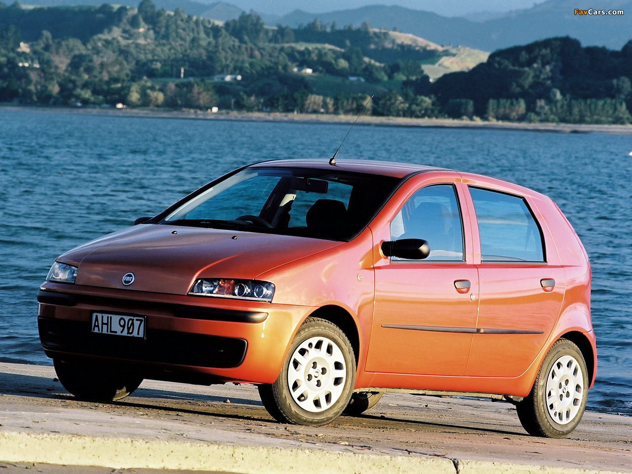 Fiat Punto 5-door NZ-spec (188) 2002–03 photos (1280 x 960)