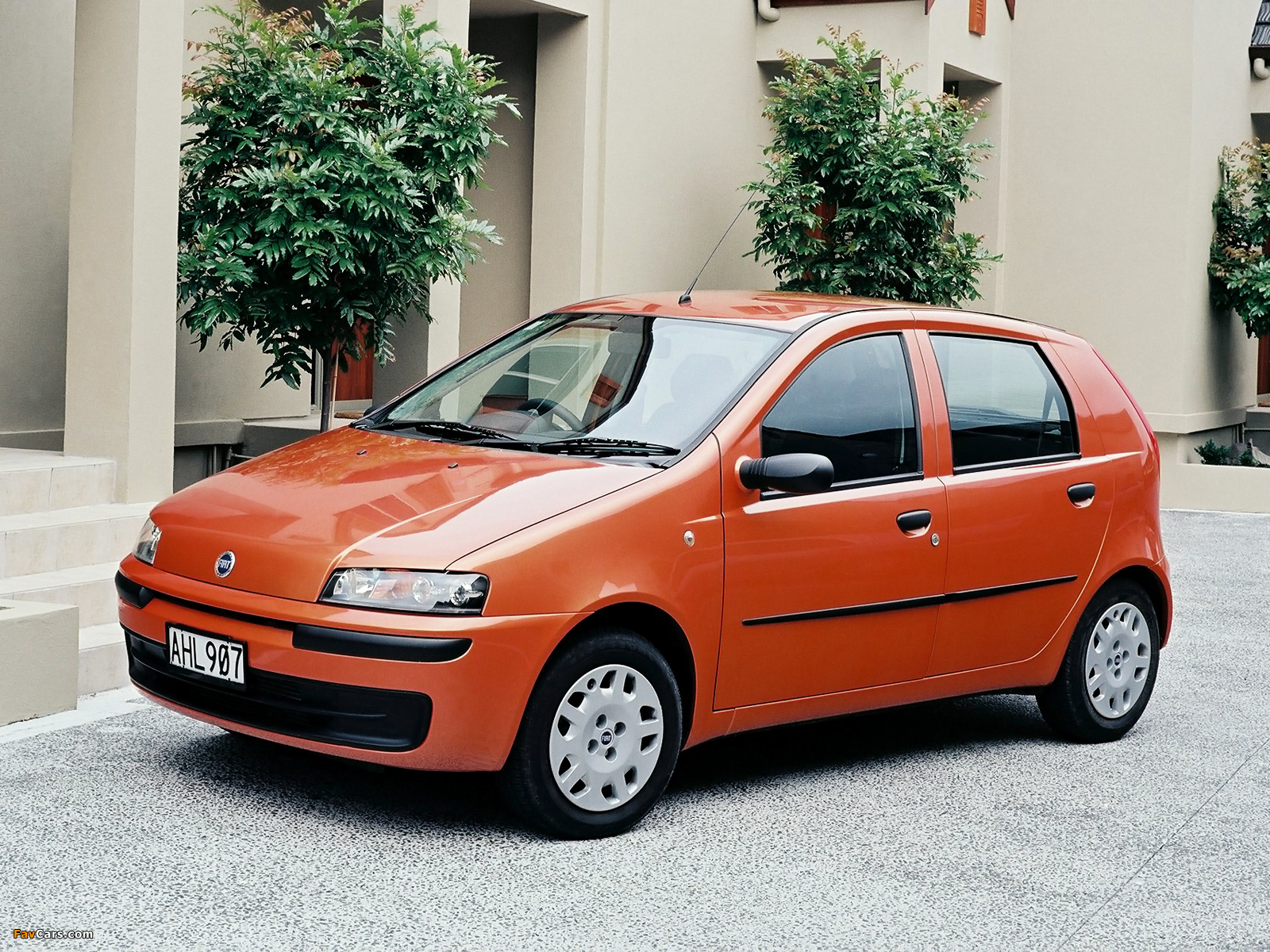 Fiat Punto 5-door NZ-spec (188) 2002–03 wallpapers (1600 x 1200)