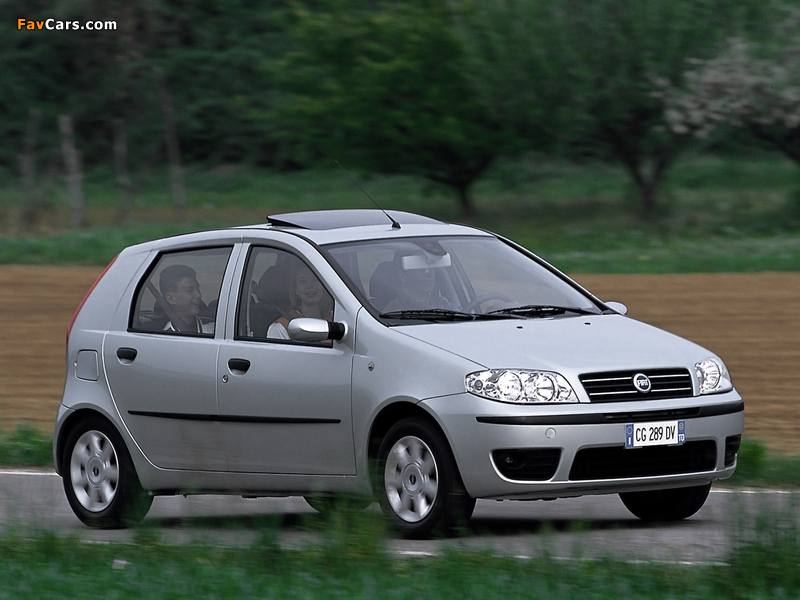 Fiat Punto 5-door (188) 2003–07 images (800 x 600)