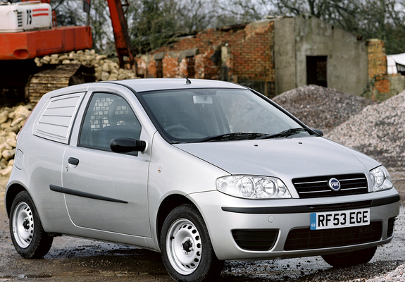 Fiat Punto Van UK-spec (188) 2003–05 images