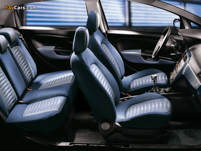 Fiat Grande Punto 5-door (199) 2005–12 photos (640 x 480)