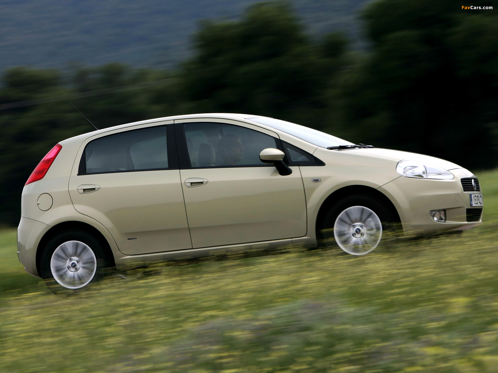 Fiat Grande Punto 5-door (199) 2005–12 pictures (1600 x 1200)