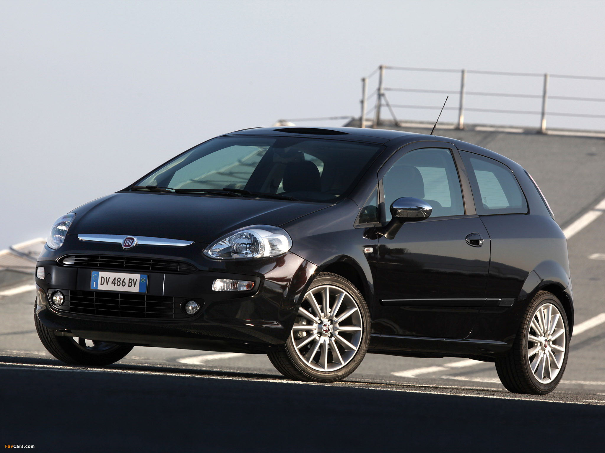 Fiat Punto Evo 3-door (199) 2009–12 images (2048 x 1536)