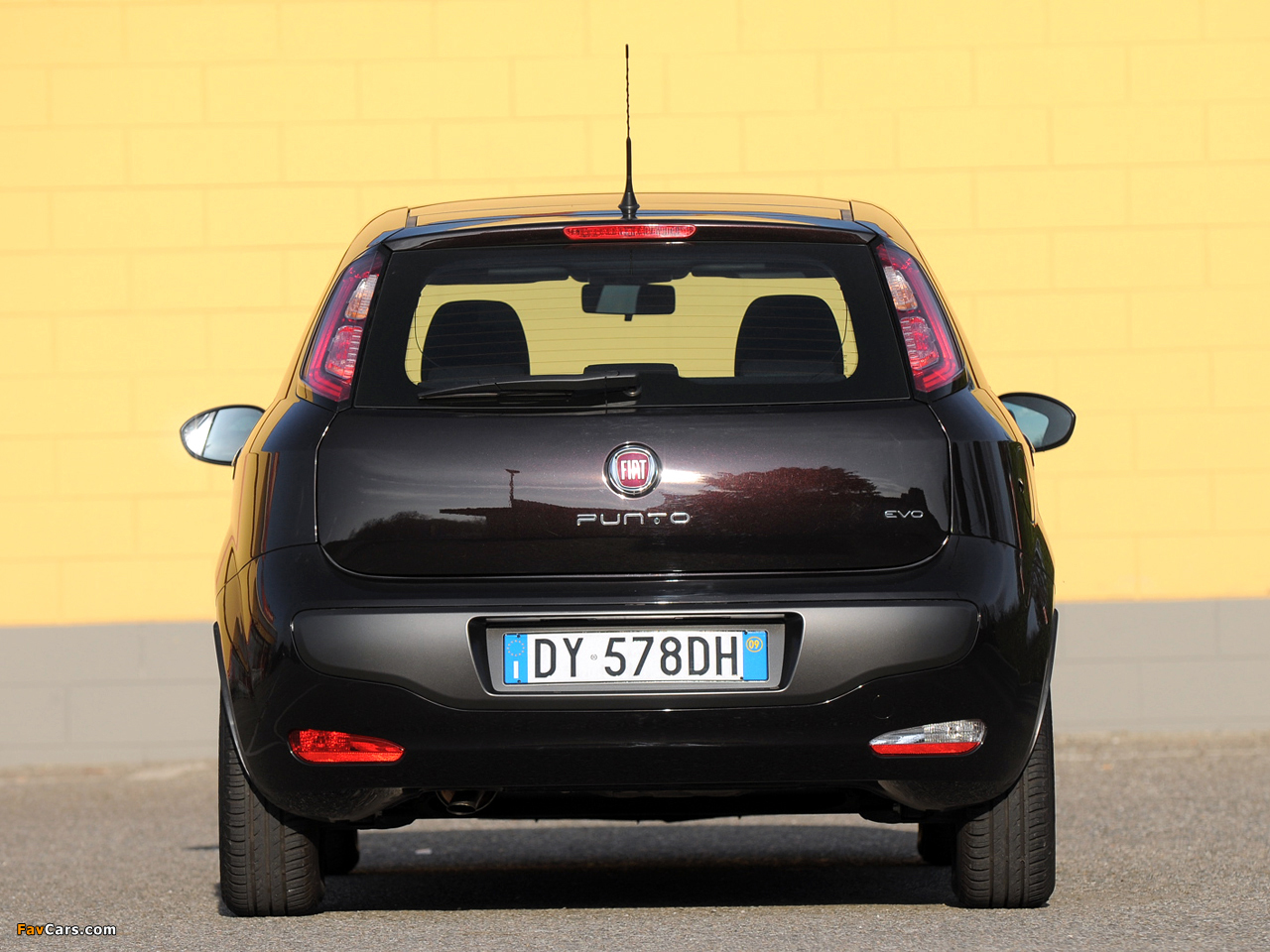 Fiat Punto Evo 5-door (199) 2009–12 photos (1280 x 960)
