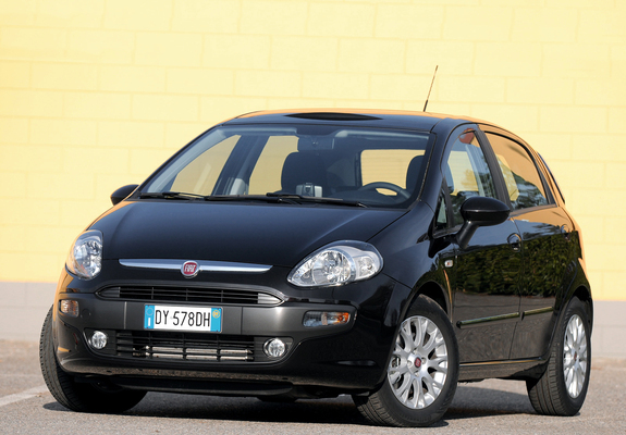 Fiat Punto Evo 5-door (199) 2009–12 pictures