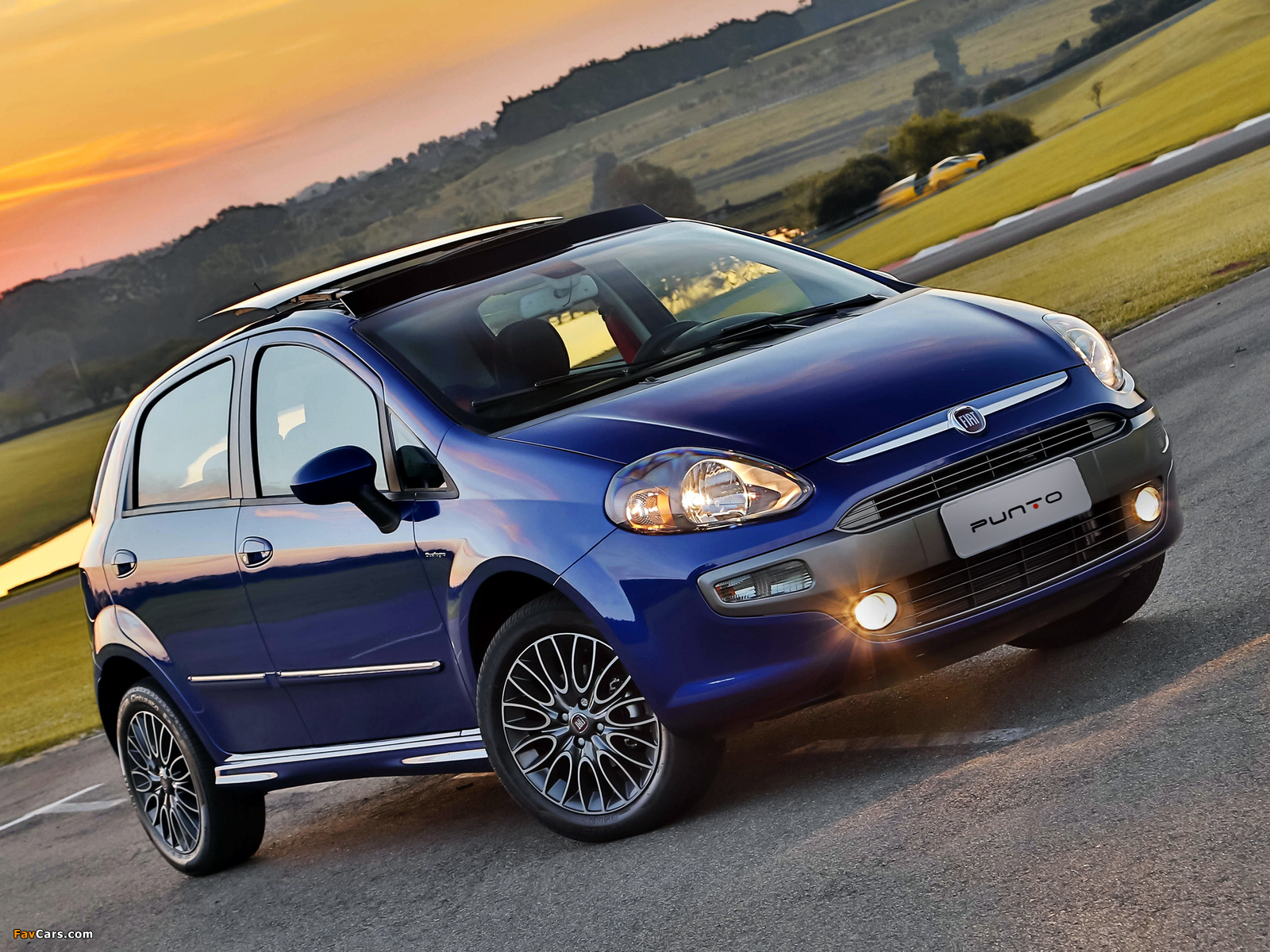 Fiat Punto Sporting BR-spec (310) 2012 wallpapers (1600 x 1200)