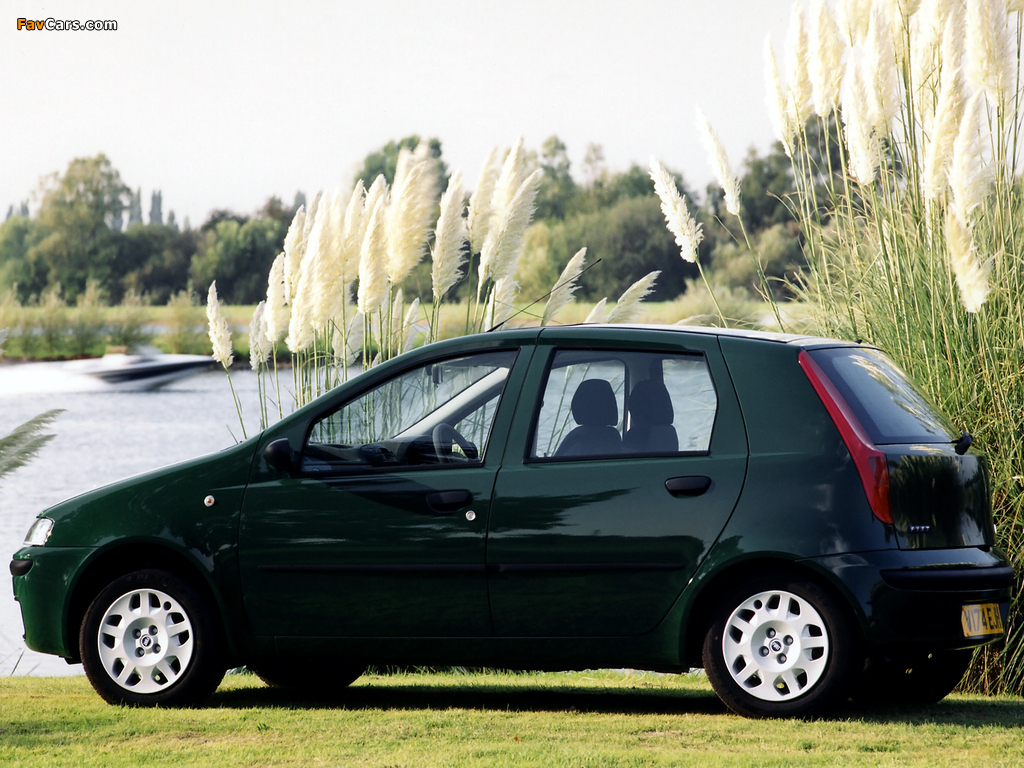 Images of Fiat Punto 5-door UK-spec (188) 1999–2003 (1024 x 768)