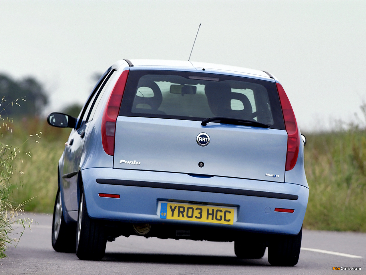 Images of Fiat Punto 5-door UK-spec (188) 2003–05 (1280 x 960)