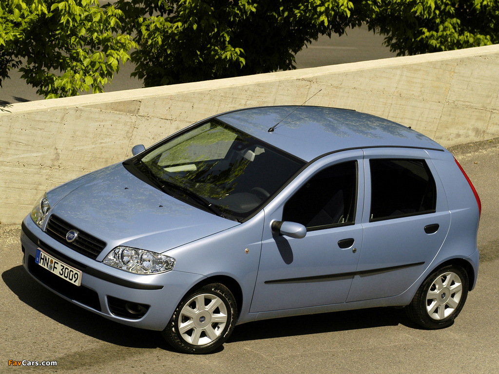 Images of Fiat Punto 5-door (188) 2003–07 (1024 x 768)