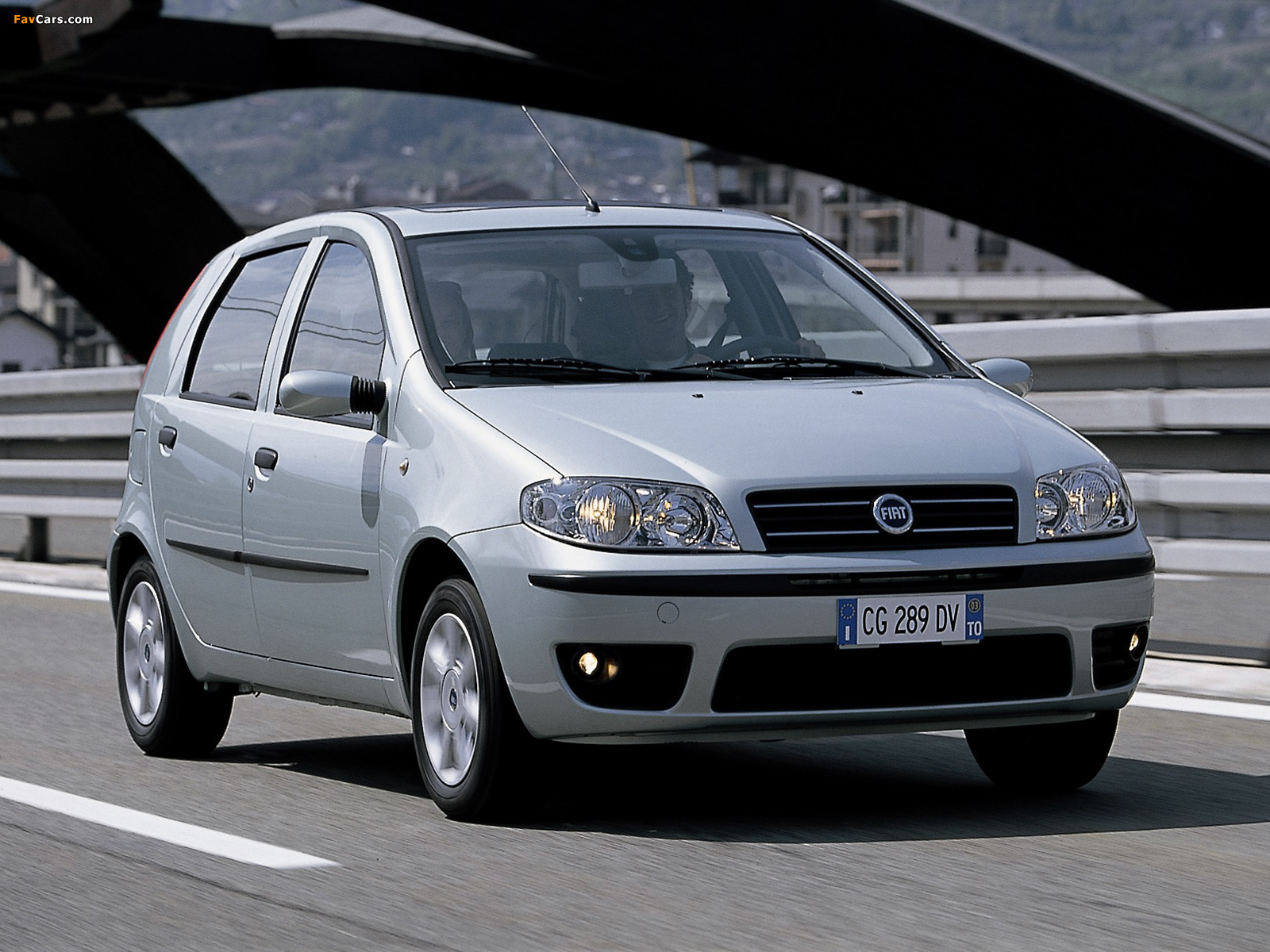 Images of Fiat Punto 5-door (188) 2003–07 (1600 x 1200)