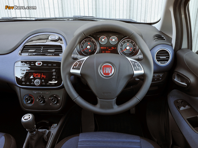 Images of Fiat Punto Evo 5-door UK-spec (199) 2010–12 (640 x 480)