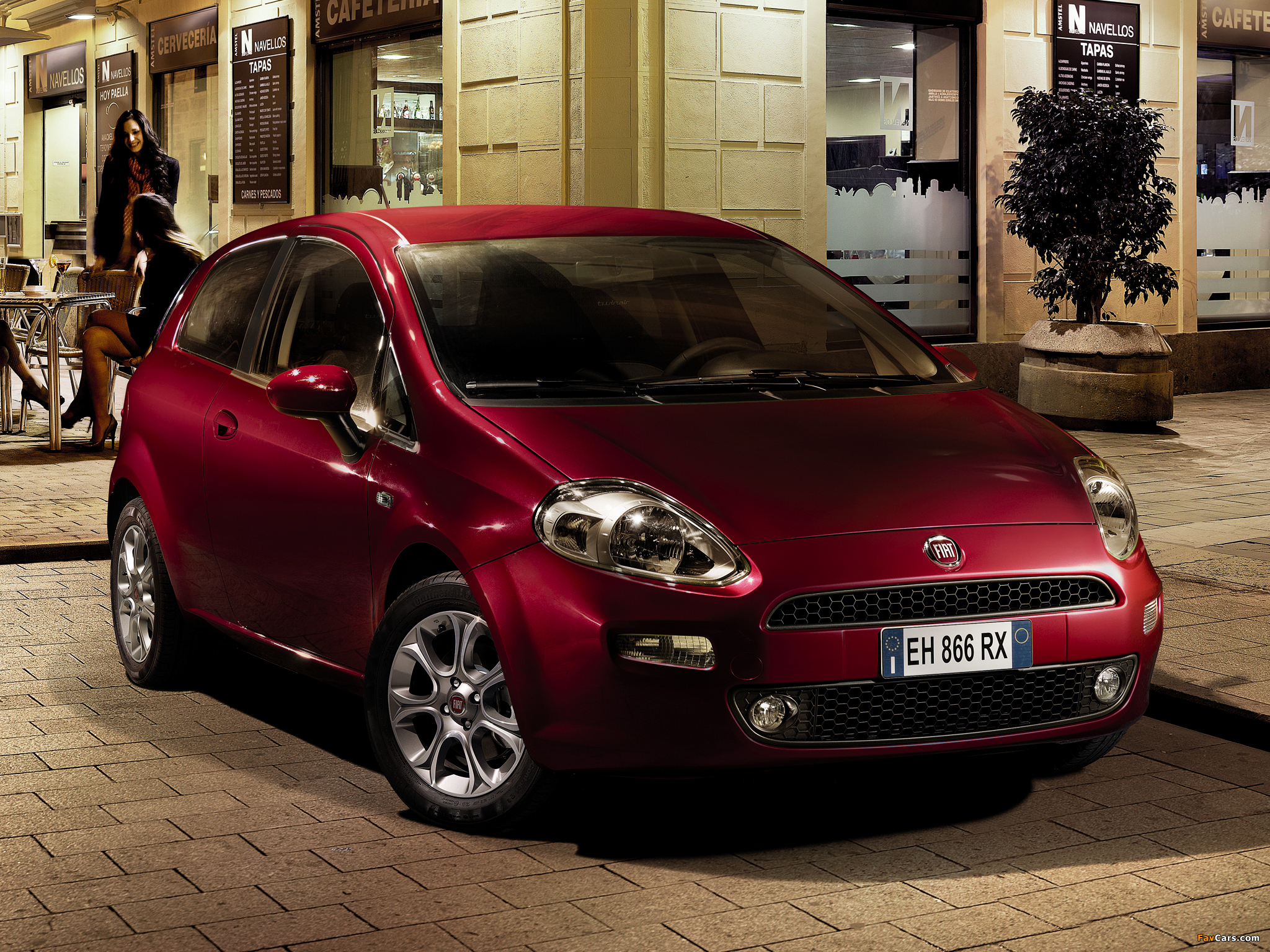 Images of Fiat Punto 3-door (199) 2012 (2048 x 1536)