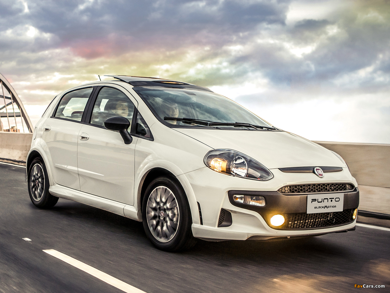 Images of Fiat Punto BlackMotion (310) 2013 (1280 x 960)