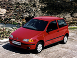 Photos of Fiat Punto 3-door UK-spec (176) 1993–99