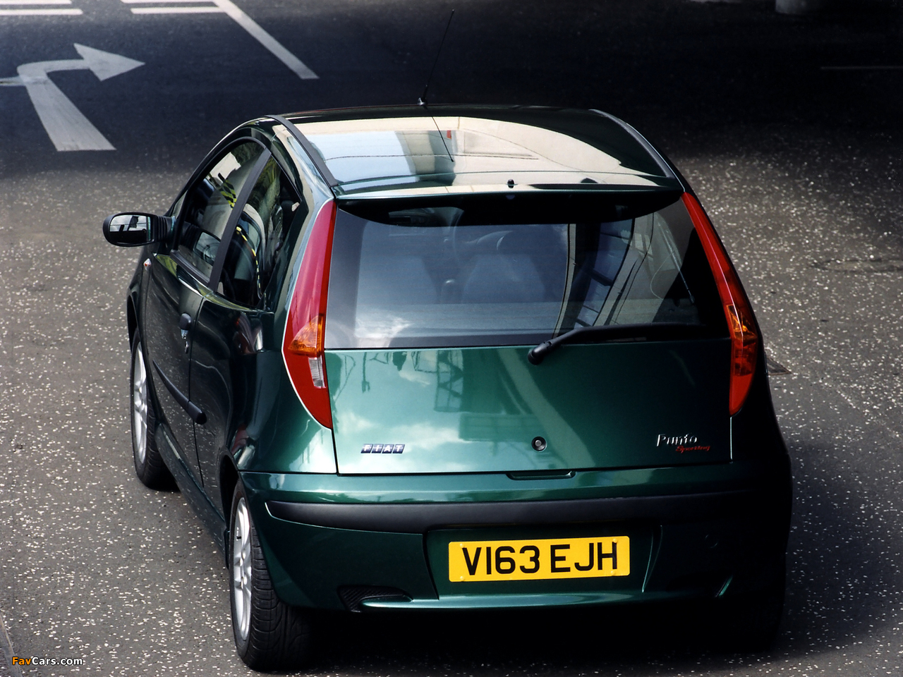 Photos of Fiat Punto Sporting UK-spec (188) 1999–2003 (1280 x 960)