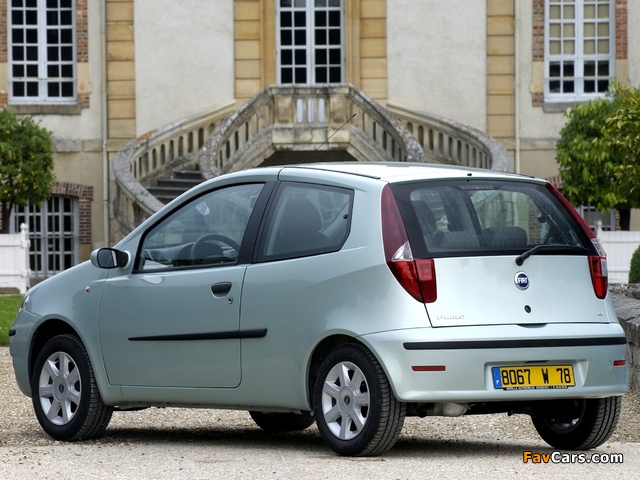 Photos of Fiat Punto 3-door (188) 2003–07 (640 x 480)