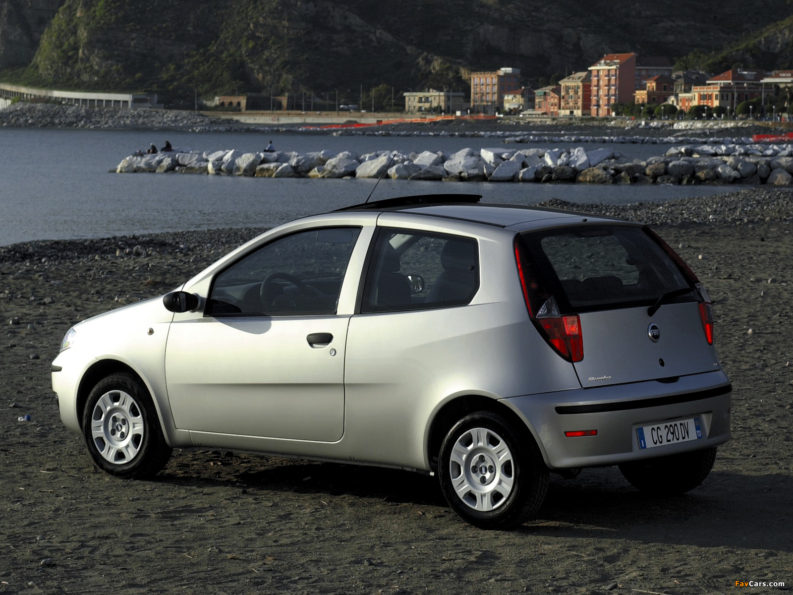 Photos of Fiat Punto 3-door (188) 2003–07 (1600 x 1200)