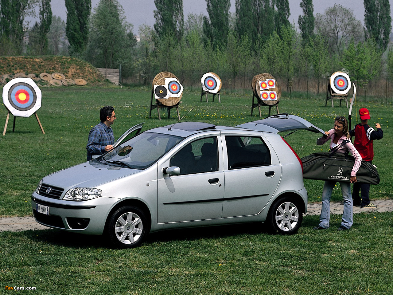 Pictures of Fiat Punto 5-door (188) 2003–07 (1280 x 960)