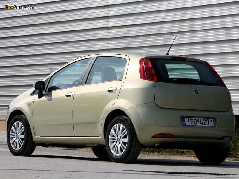 Pictures of Fiat Grande Punto 5-door (199) 2005–12 (800 x 600)