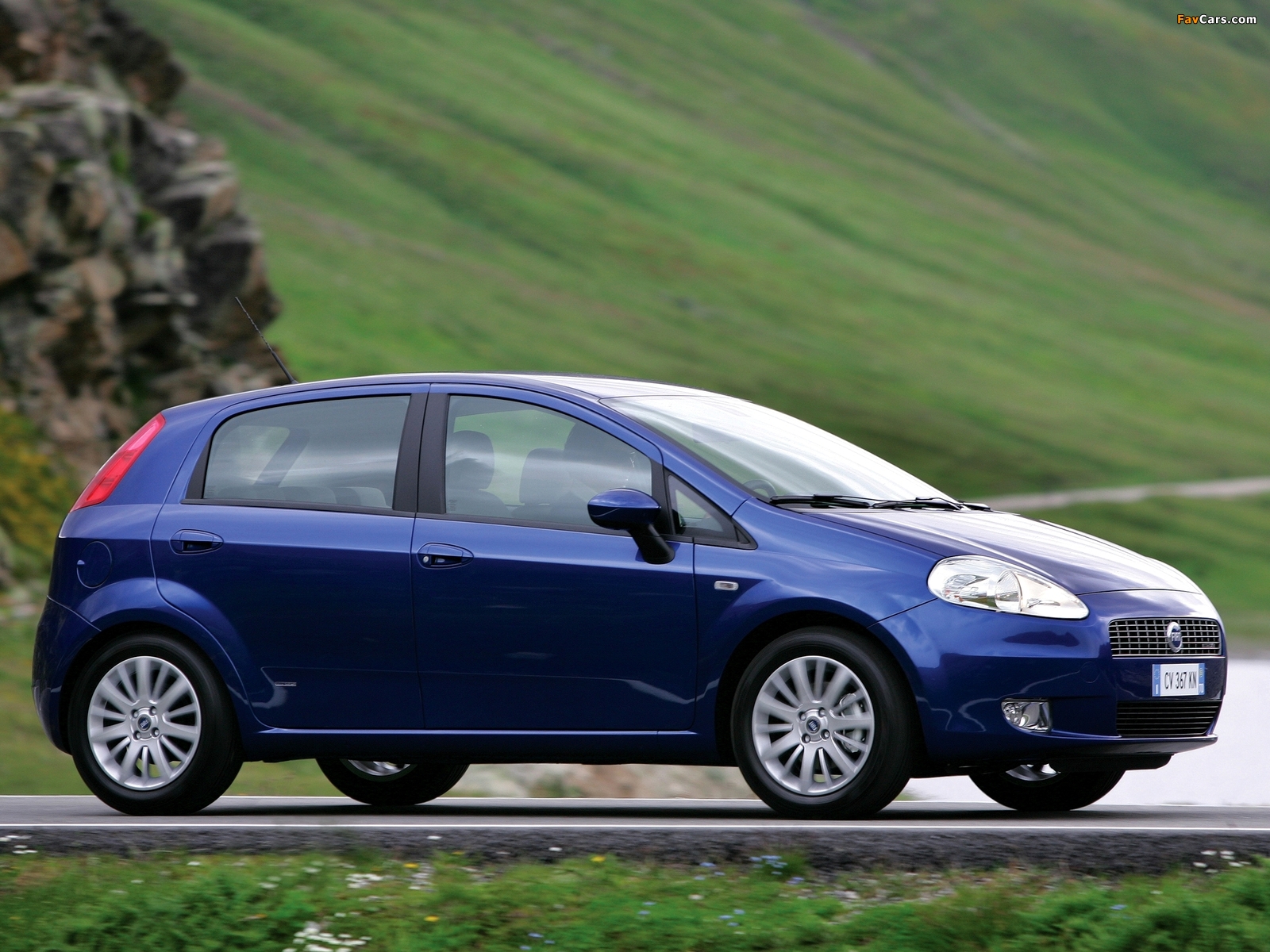 Pictures of Fiat Grande Punto 5-door (199) 2005–12 (1600 x 1200)