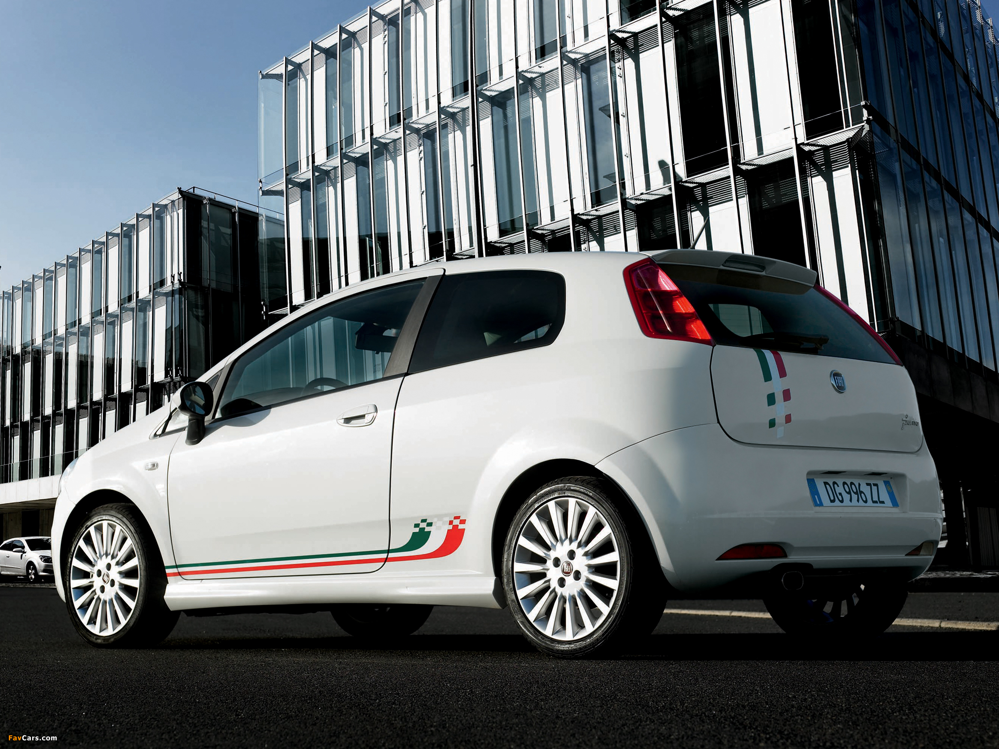 Pictures of Fiat Grande Punto T-Jet 3-door (199) 2007–09 (2048 x 1536)