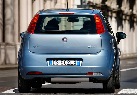 Pictures of Fiat Grande Punto Natural Power 5-door (199) 2008–12