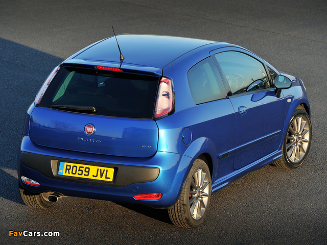 Pictures of Fiat Punto Evo 3-door UK-spec (199) 2010–12 (640 x 480)