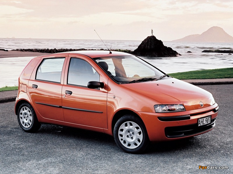 Fiat Punto 5-door NZ-spec (188) 2002–03 wallpapers (800 x 600)