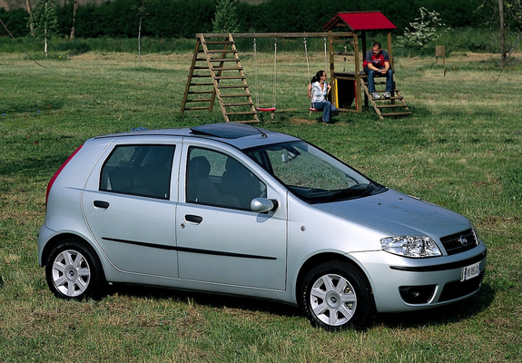 Fiat Punto 5-door (188) 2003–07 wallpapers